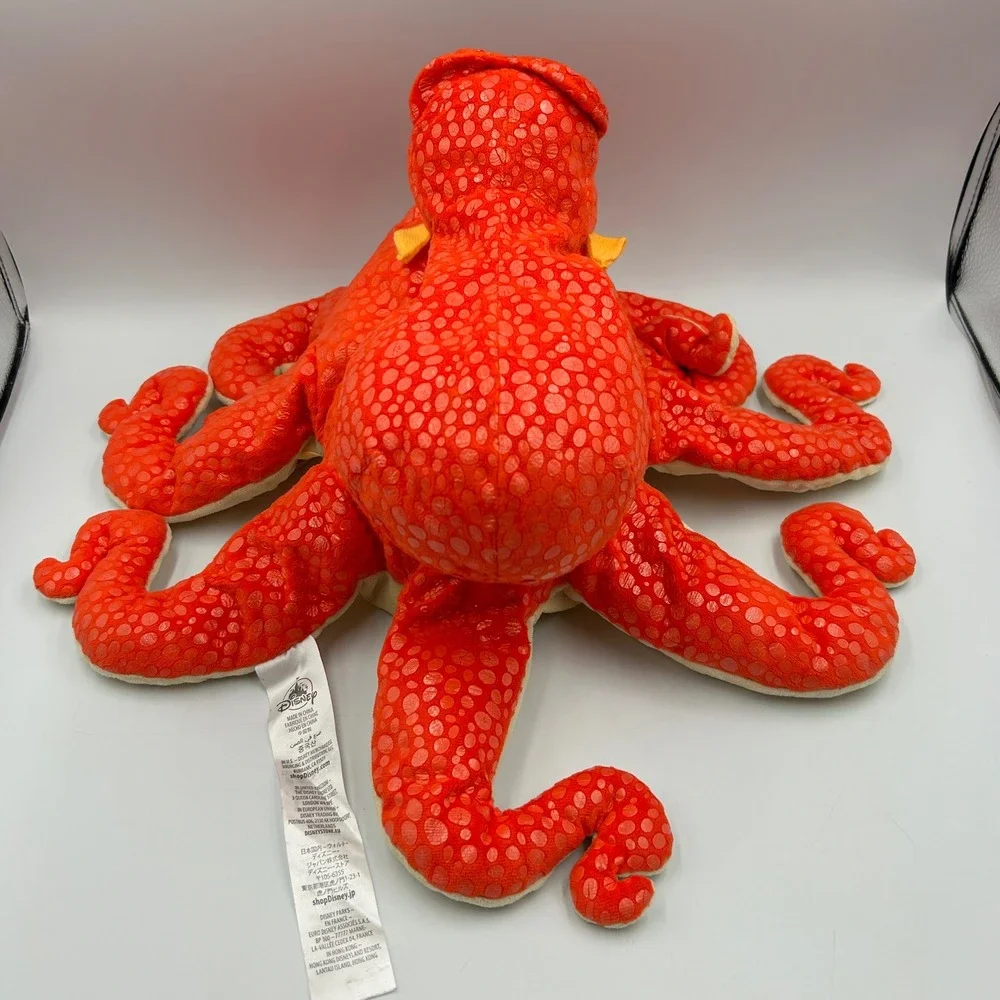 Disney Store Hank Octopus Plush Red Finding Dory Pixar EUC 9 Tall 16 Wide Inches